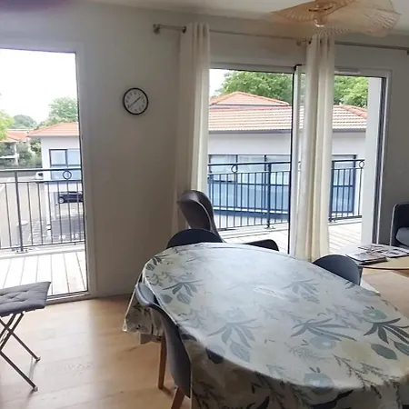 Spacious T3 With Two Balconies Apartment Arcachon